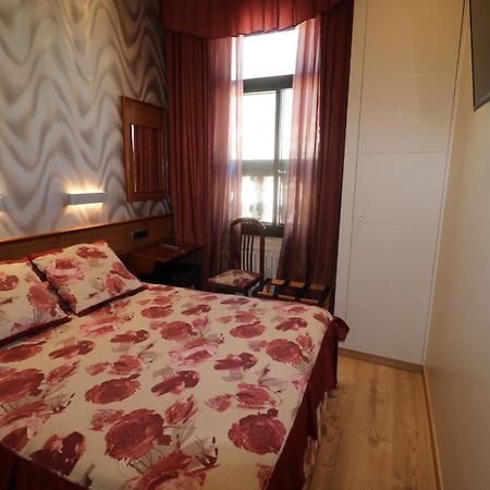 Hostal Hispano - Argentino Gran Via Madrid Eksteriør billede