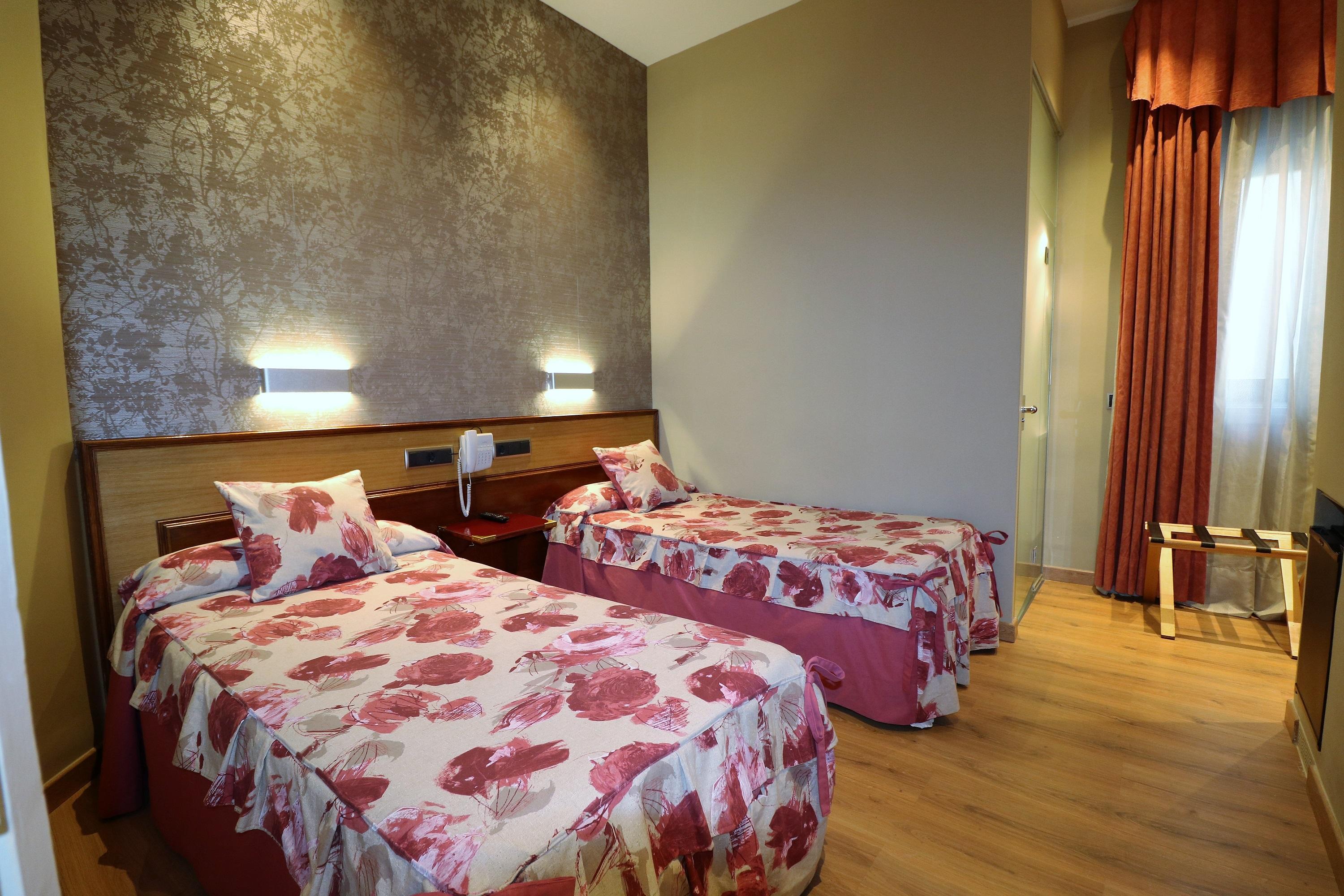 Hostal Hispano - Argentino Gran Via Madrid Eksteriør billede