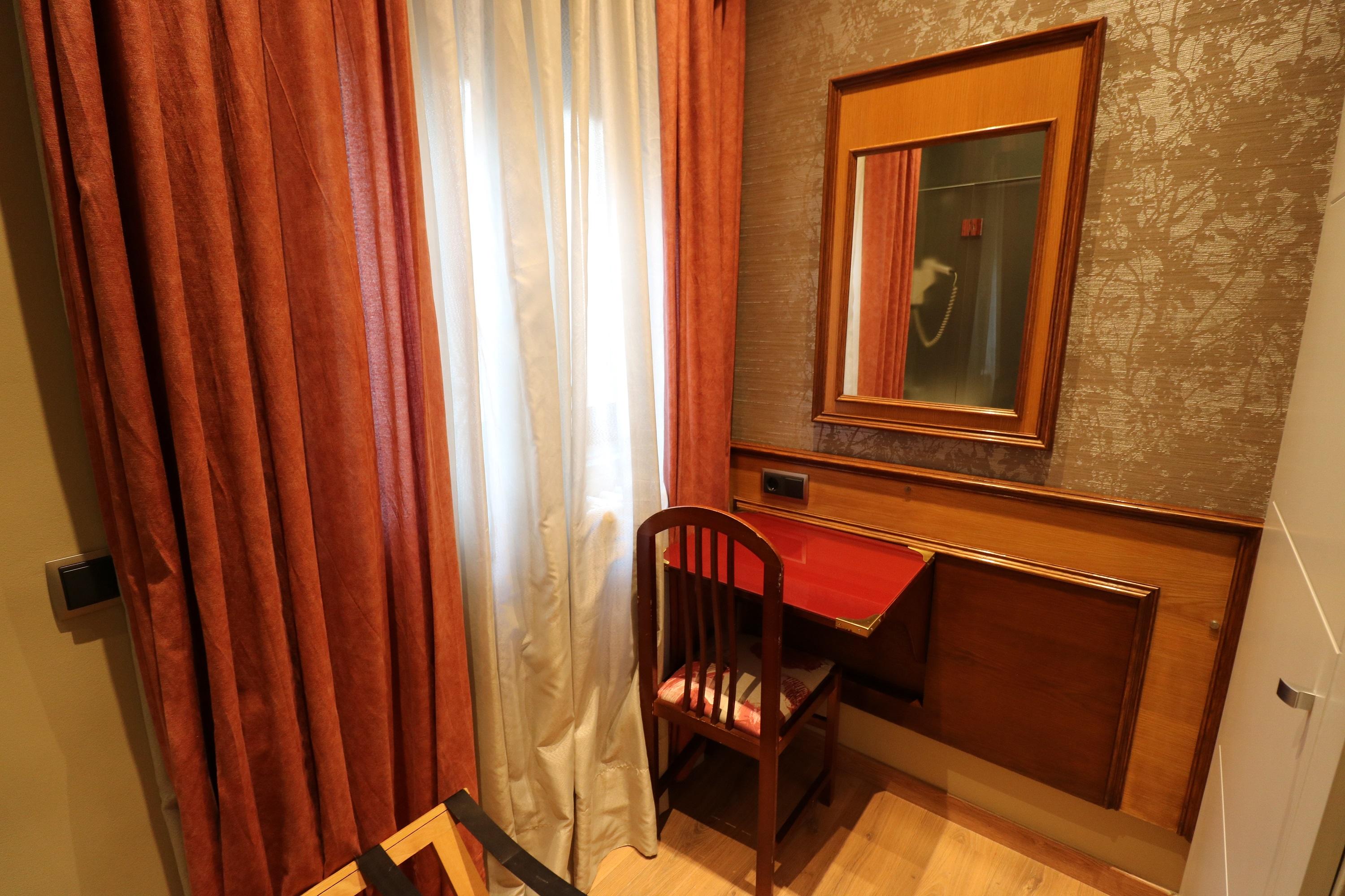 Hostal Hispano - Argentino Gran Via Madrid Eksteriør billede