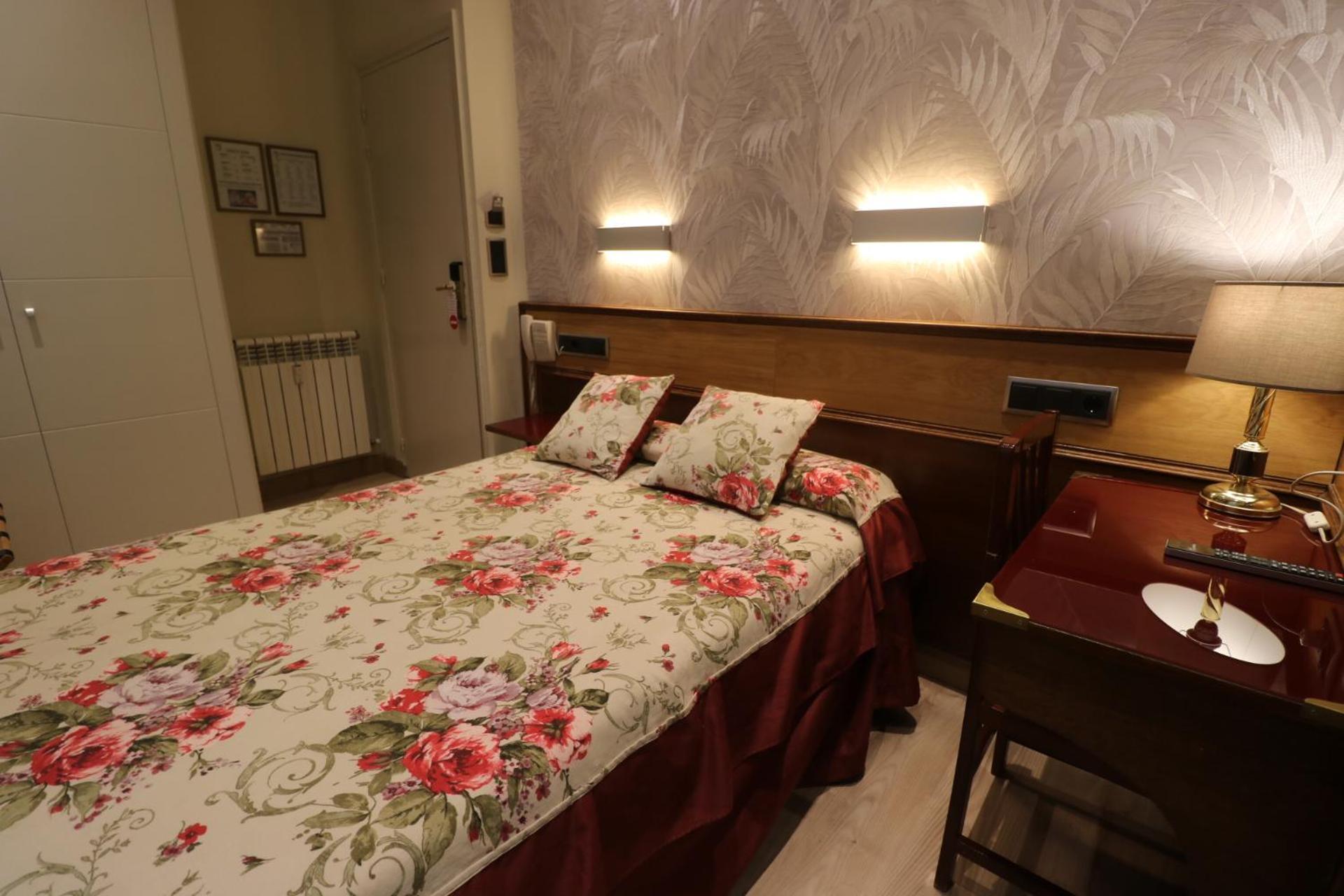 Hostal Hispano - Argentino Gran Via Madrid Eksteriør billede