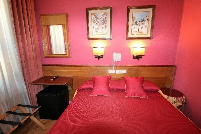 Hostal Hispano - Argentino Gran Via Madrid Værelse billede