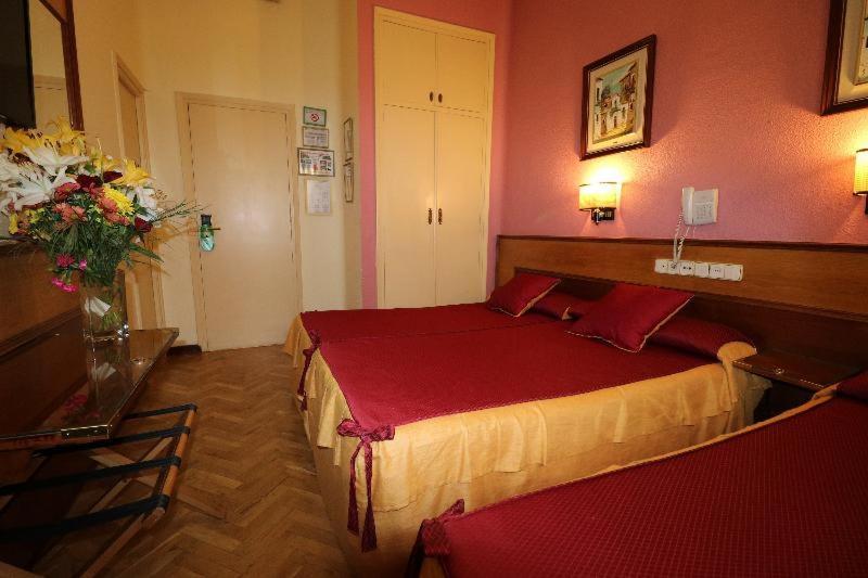 Hostal Hispano - Argentino Gran Via Madrid Værelse billede