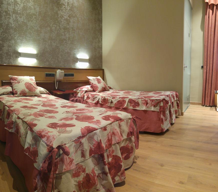 Hostal Hispano - Argentino Gran Via Madrid Eksteriør billede